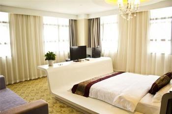Provence Garden Hotel Wuhan Exterior photo