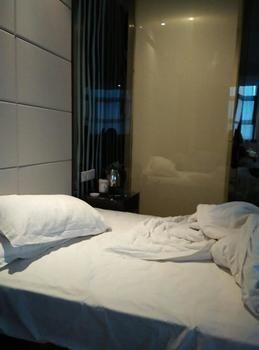 Provence Garden Hotel Wuhan Exterior photo